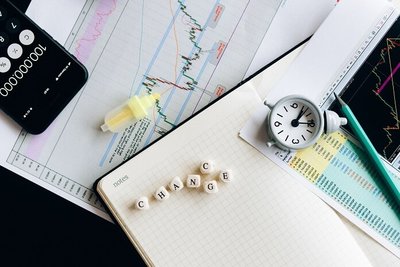 Is the Change Curve Model Real?